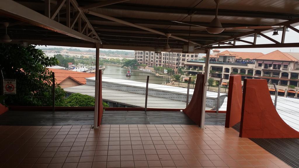 Aldy Hotel Stadthuys Malacca Extérieur photo